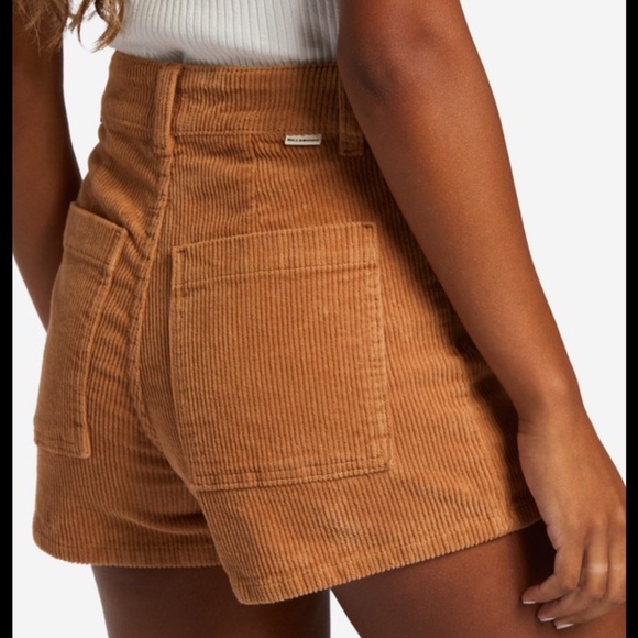 LIKE NEW Billabong Brown High Waisted Corduroy Fall Soft Shorts Size 26 - Picture 2 of 11